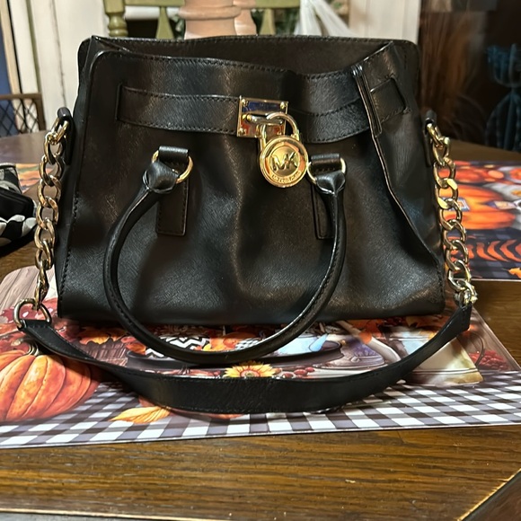 Michael Kors black shoulder purse - Picture 1 of 12